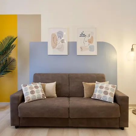 Elide - Nido D'amore In Ponte Milvio Con Balcone *