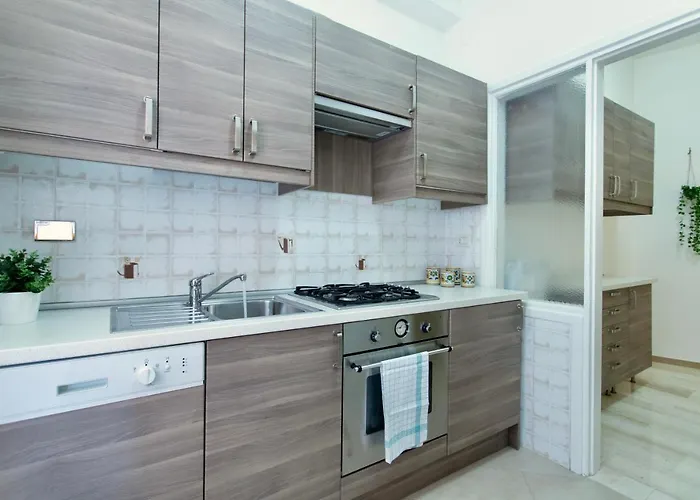 Elide - Nido D'amore In Ponte Milvio Con Balcone